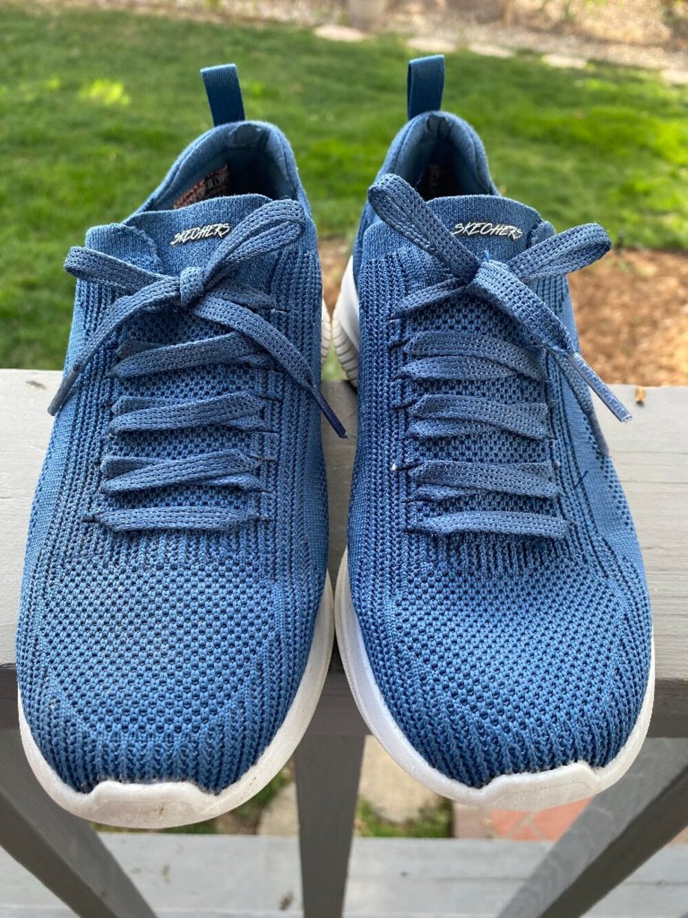 Skechers Air Cooled Memory Foam  Dark Blue Slip-Ins Sneakers Women's Size 5